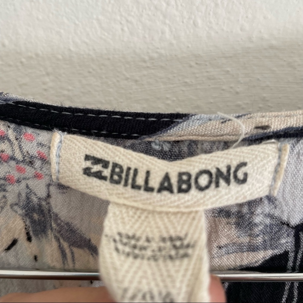 Billabong Sittin’ Pretty Floral Bell Sleeve Romper - Picture 3 of 4